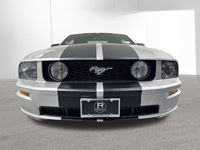 Used 2005 Ford Mustang GT RWD image 24
