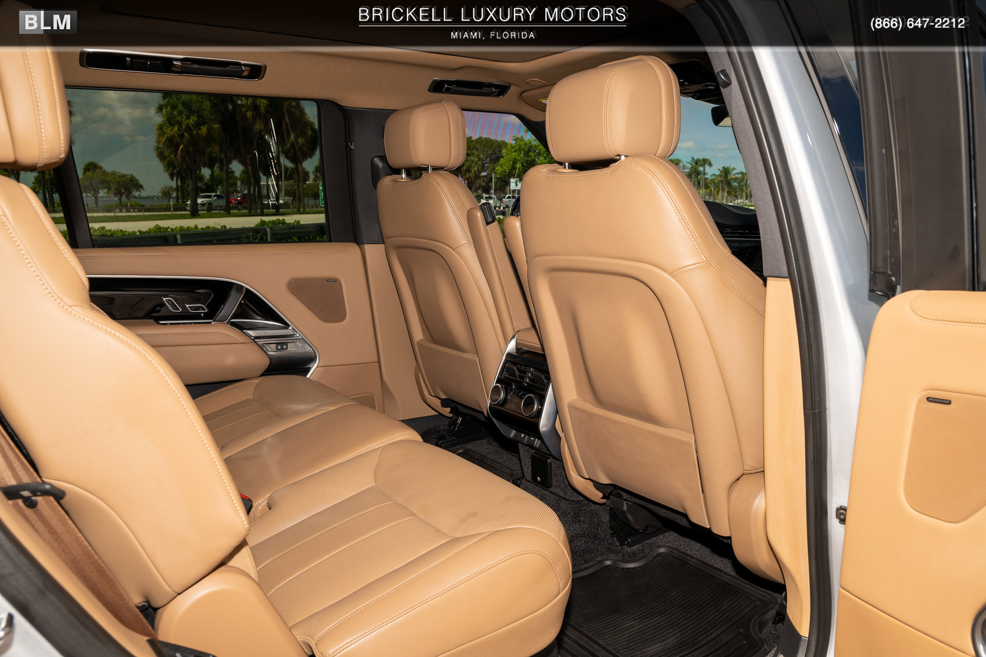 Used 2025 Land Rover Range Rover Long Wheelbase SE AWD/4WD image 23