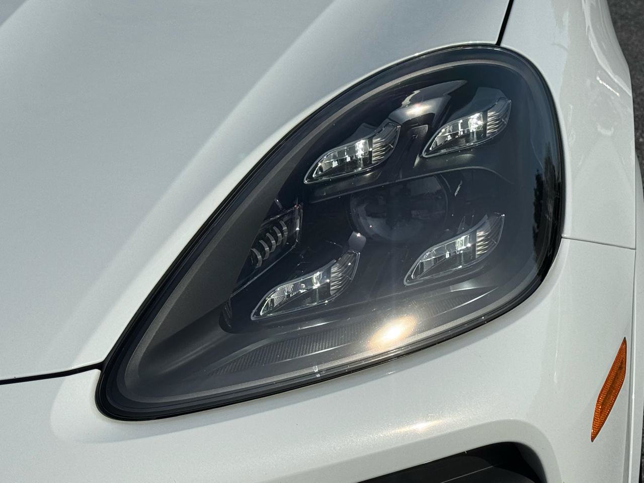 Used 2022 Porsche Cayenne Platinum Edition AWD/4WD image 20