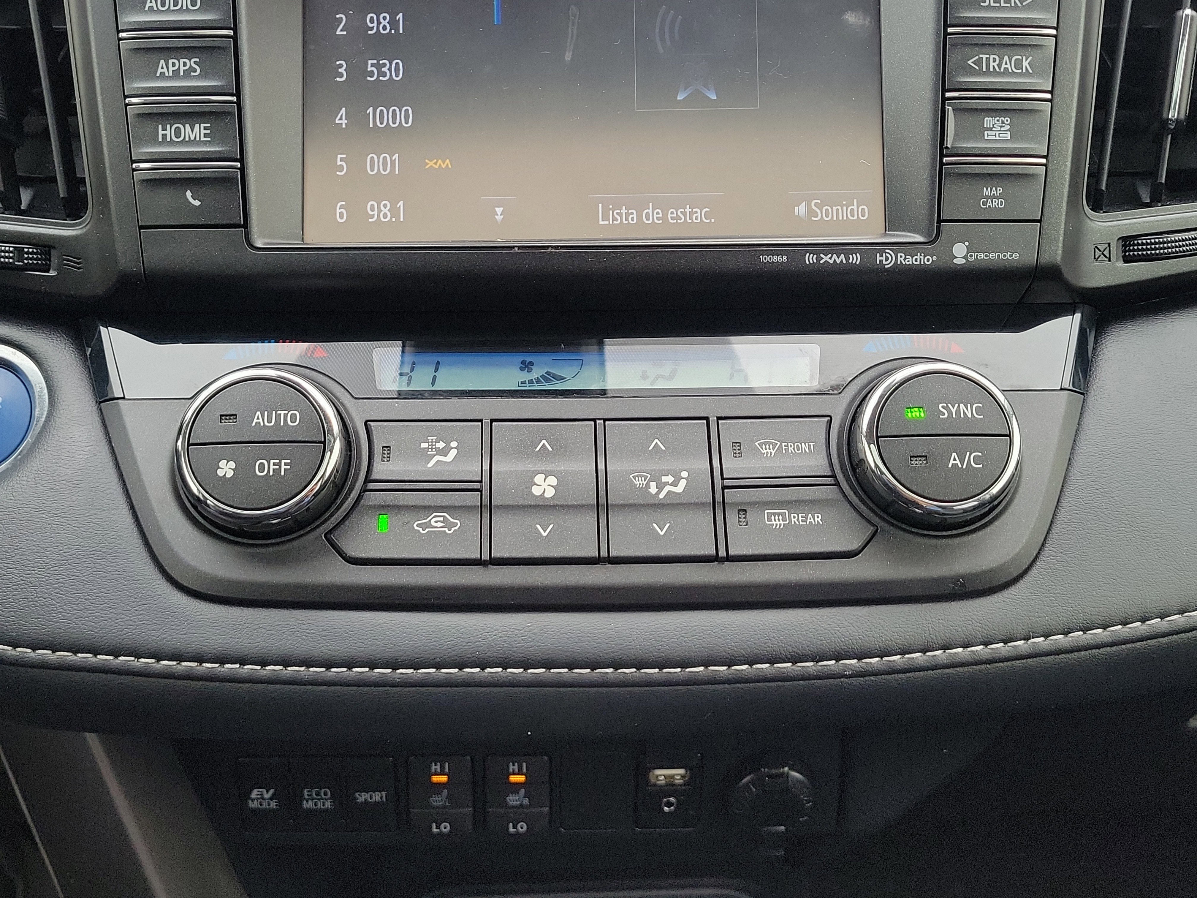 Used 2018 Toyota RAV4 Limited image 31