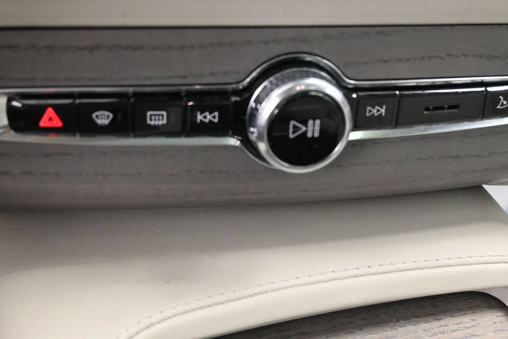 Used 2021 Volvo XC90 T6 Inscription AWD/4WD image 36