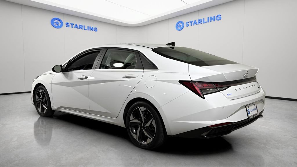 Used 2022 Hyundai Elantra Limited w/ Cargo Package FWD image 6