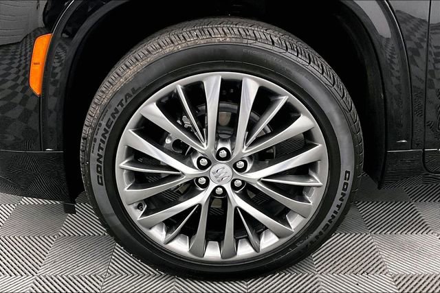 Used 2025 Buick Enclave Avenir w/ Trailering Package, 5000 lbs. AWD/4WD image 9