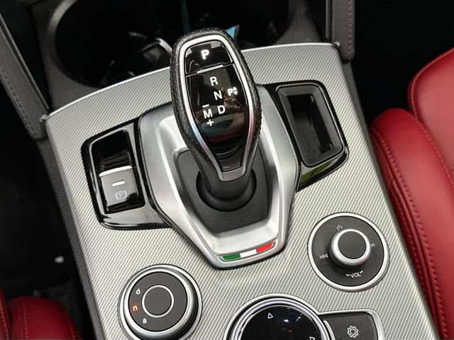 Used 2024 Alfa Romeo Stelvio Veloce AWD/4WD image 14