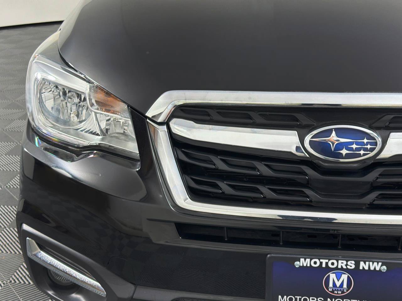 Used 2017 Subaru Forester 2.5i Premium AWD/4WD image 3