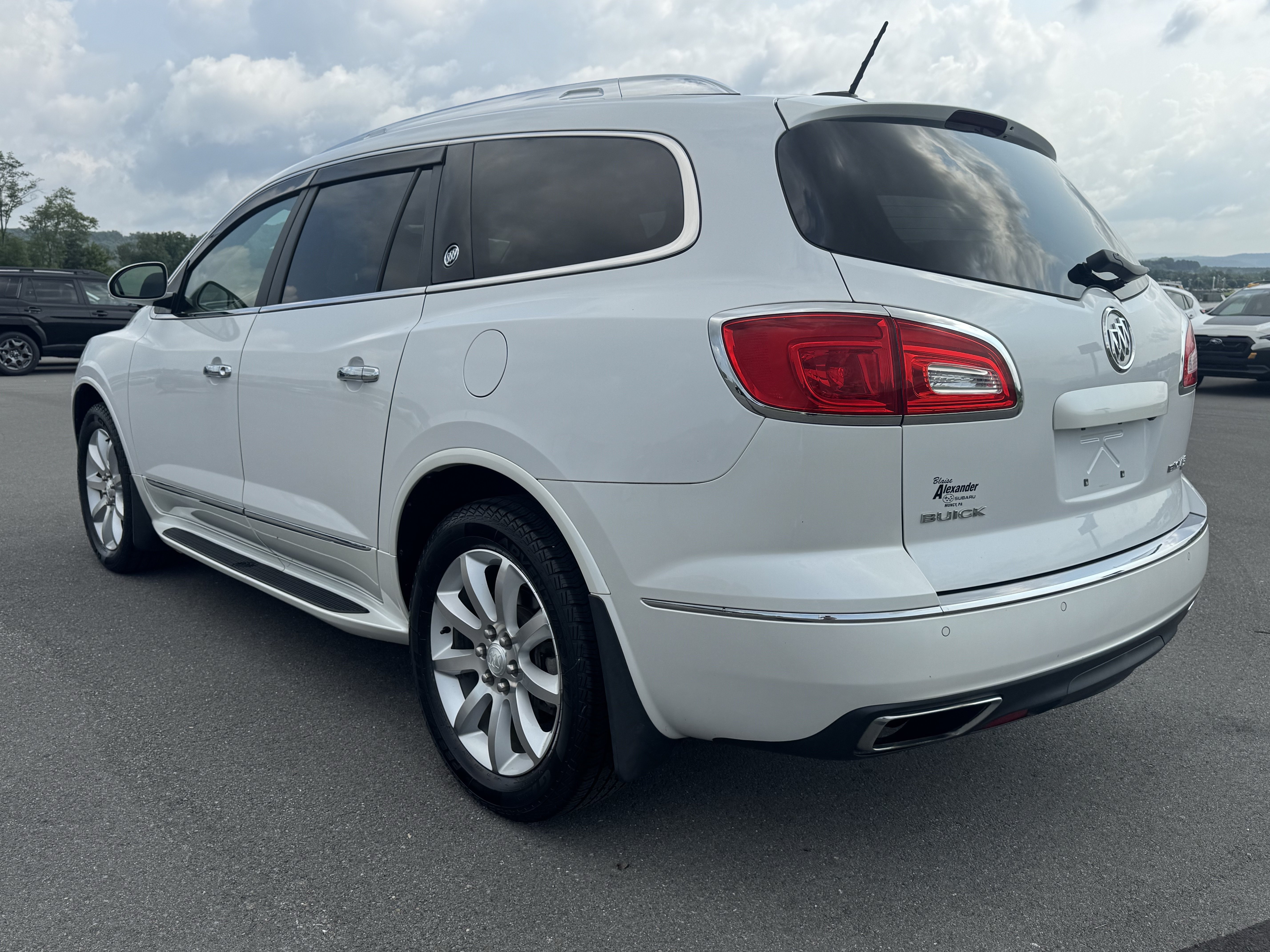 Used 2016 Buick Enclave Premium w/ Experience Buick Package AWD/4WD image 6