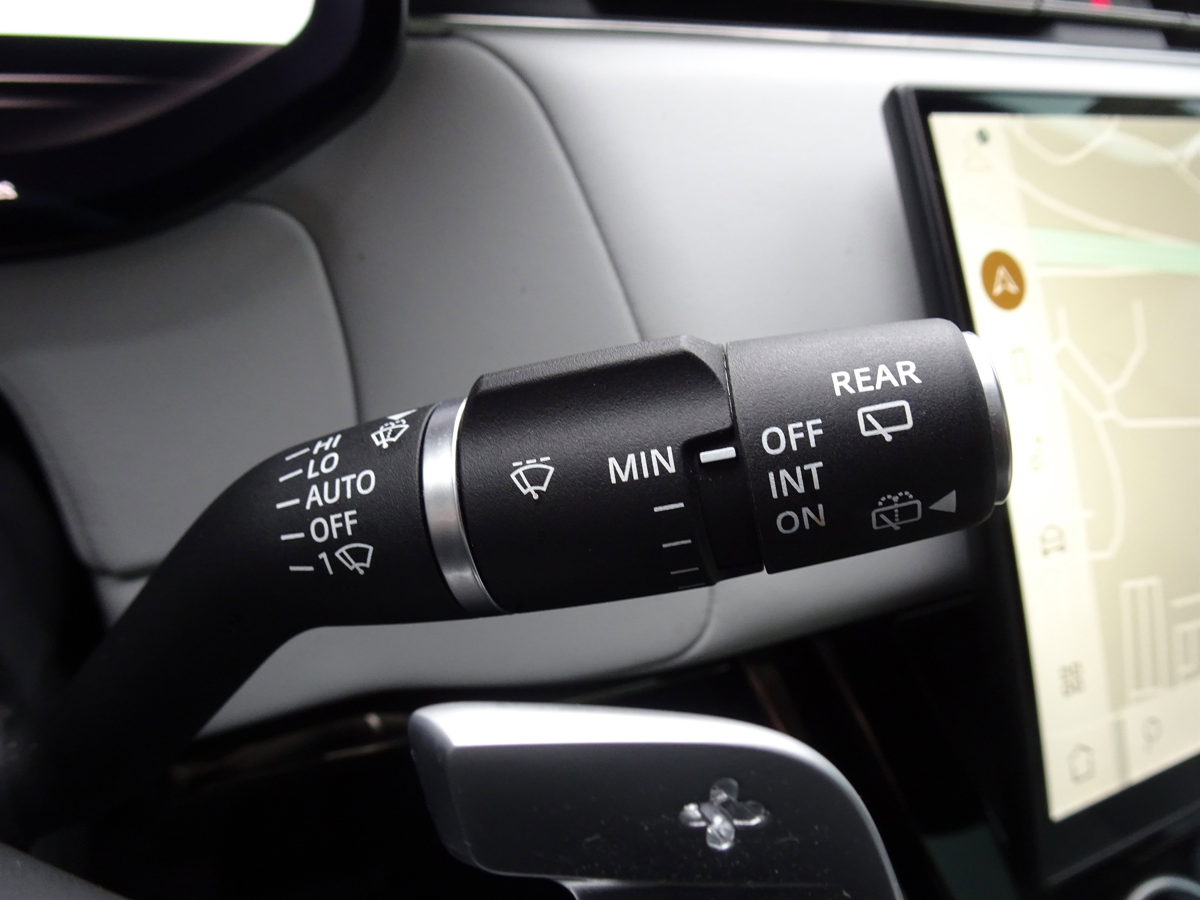 Certified 2023 Land Rover Range Rover Sport SE image 32