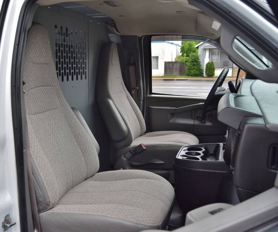 Used 2019 GMC Savana 2500 image 30