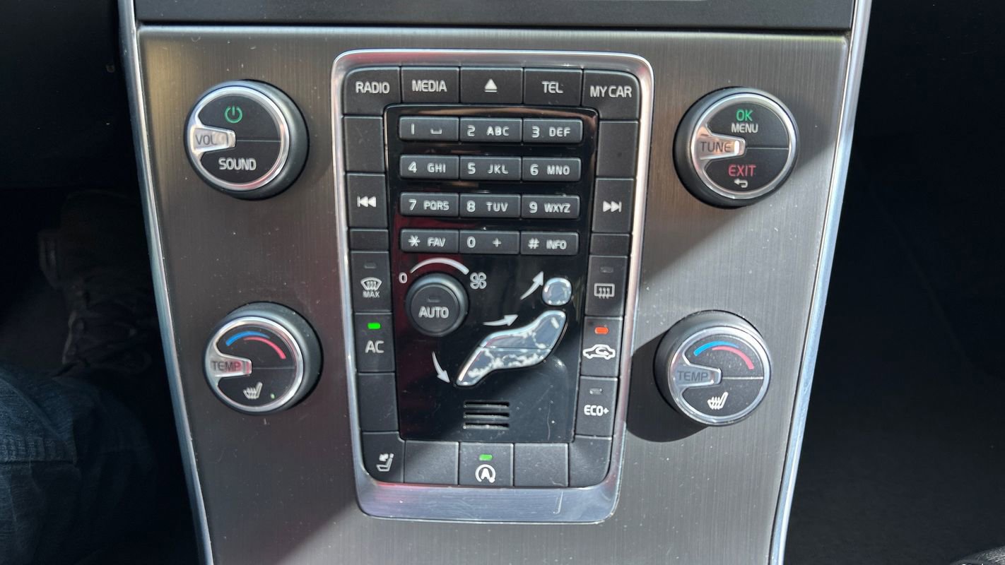 Used 2015 Volvo S60 T5 Premier image 28