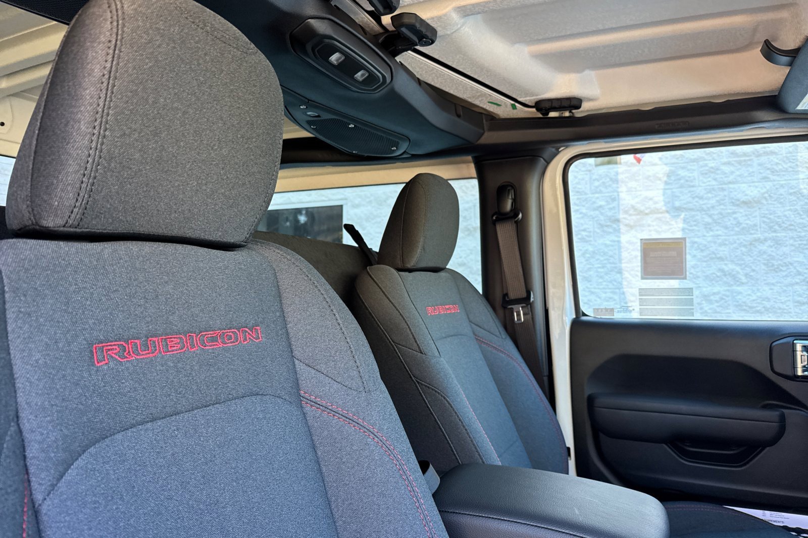 New 2026 Jeep Wrangler Rubicon w/ Xtreme 35 Tire Package image 16