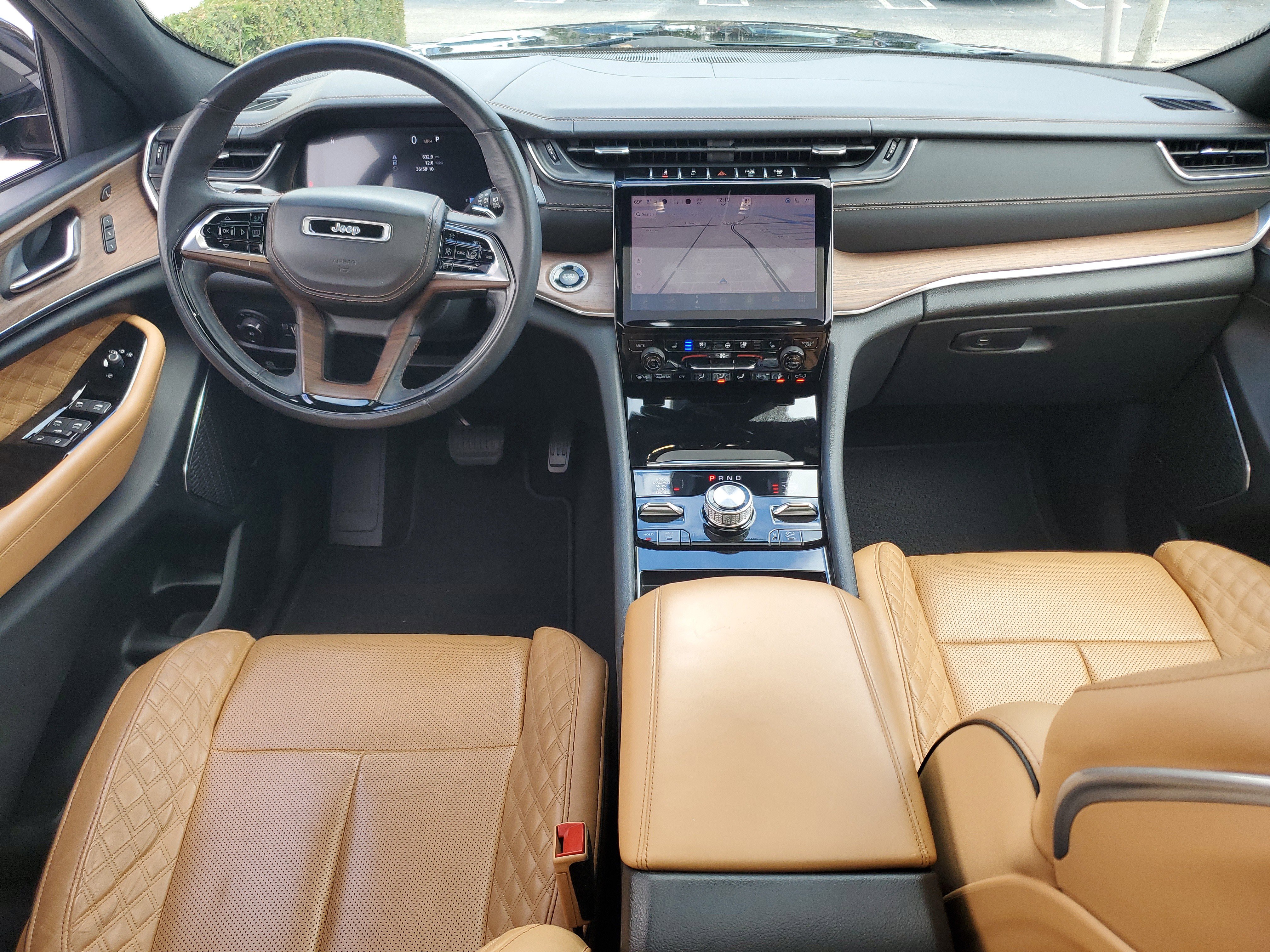 Used 2022 Jeep Grand Cherokee L Summit w/ Advanced Protech Group IV image 17