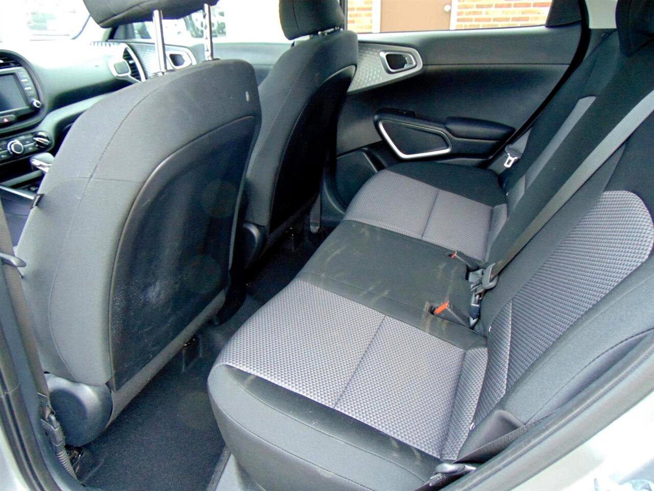 Used 2024 Kia Soul LX w/ Option Group 015 image 10