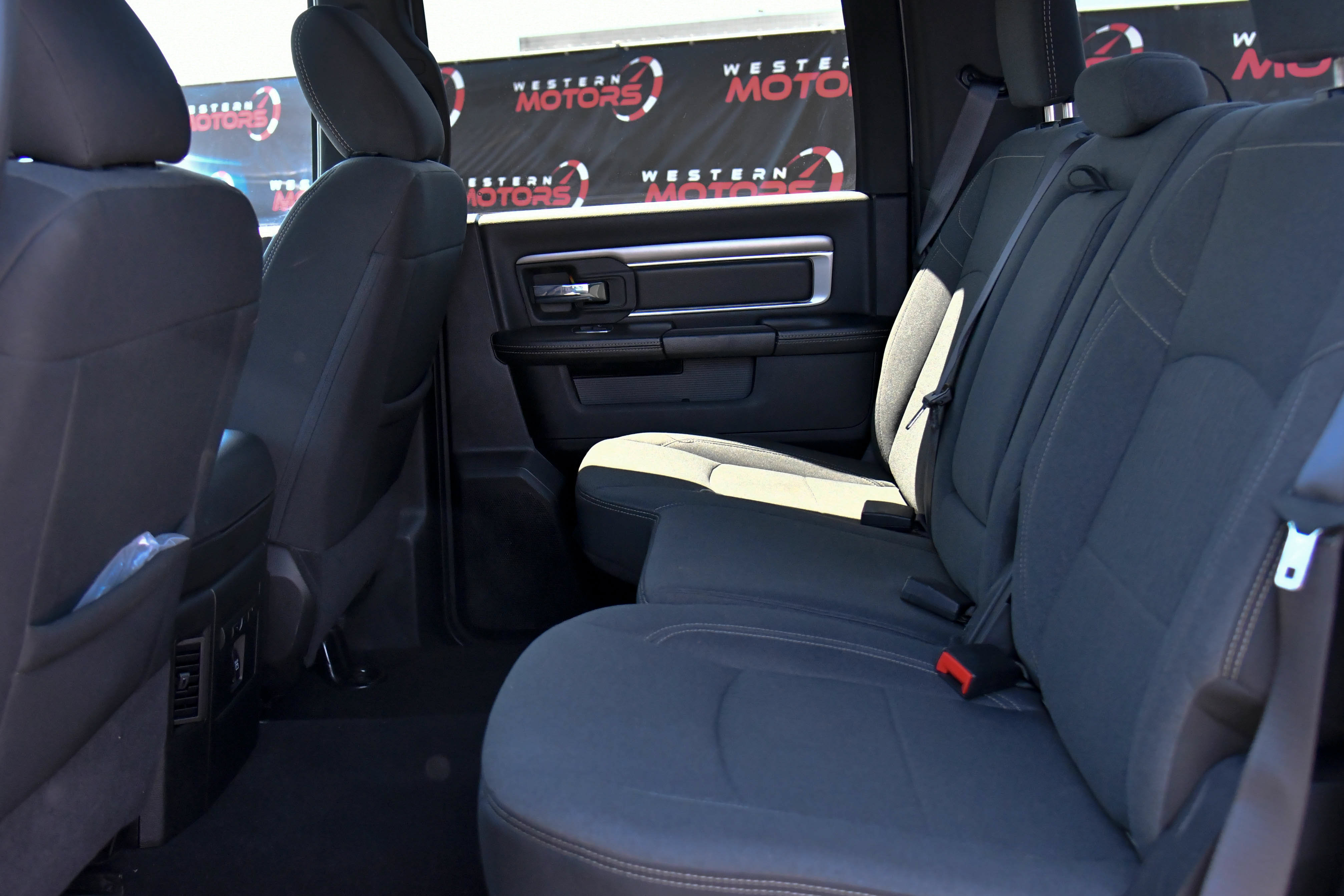 Used 2023 RAM 1500 Classic Warlock AWD/4WD image 33