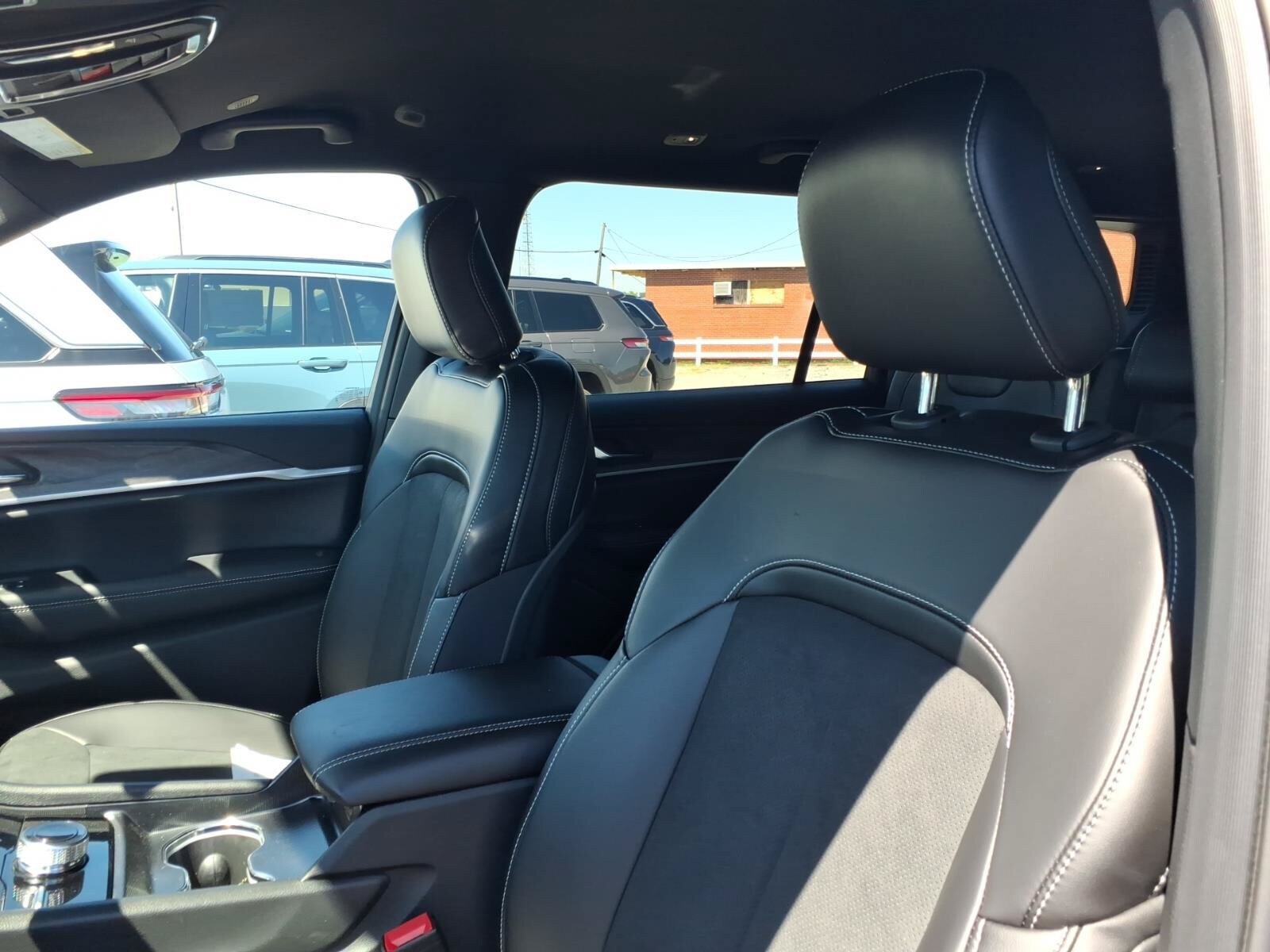 New 2026 Jeep Grand Cherokee L 4WD image 15