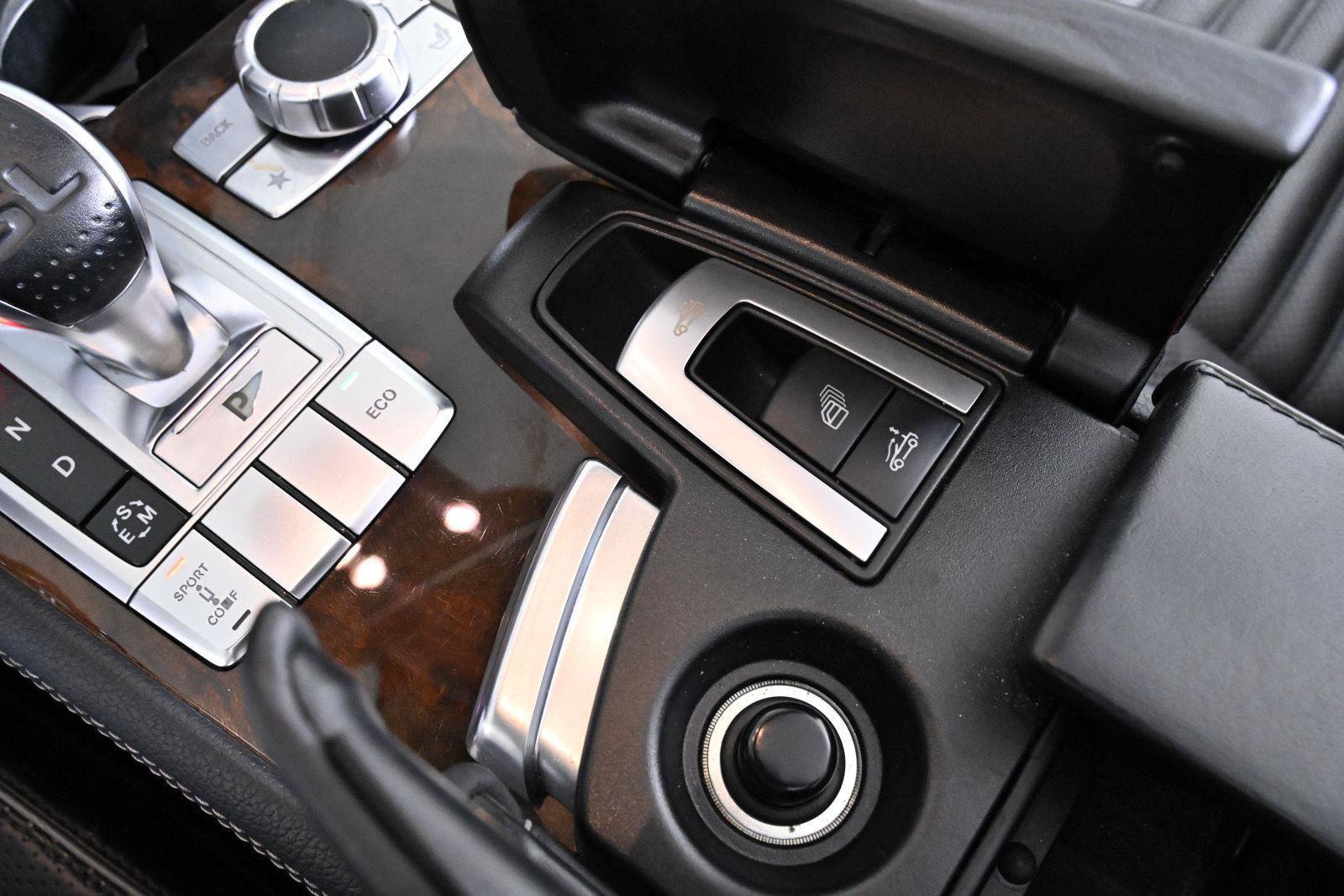 Used 2013 Mercedes-Benz SL 550 image 29