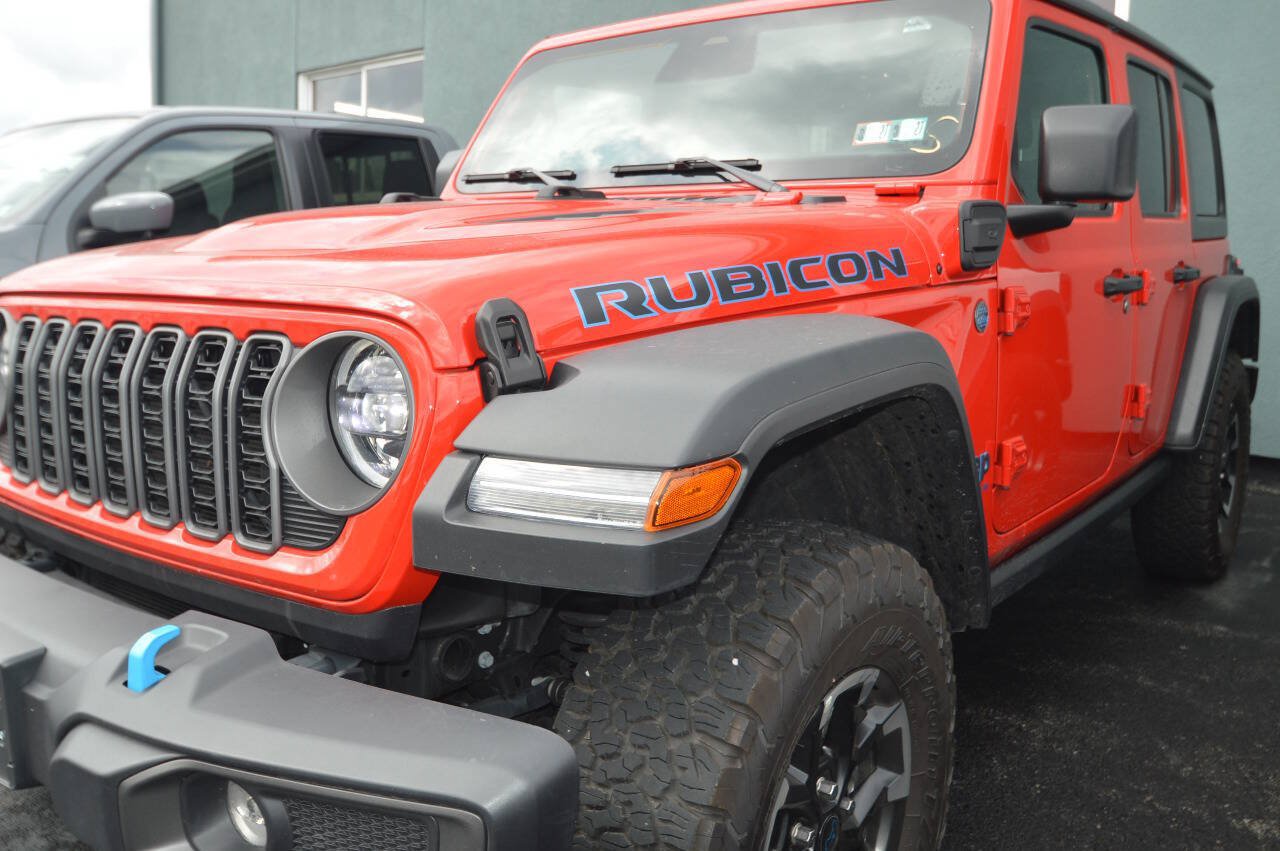 Used 2025 Jeep Wrangler Unlimited Rubicon 4xe w/ Safety Group AWD/4WD image 7