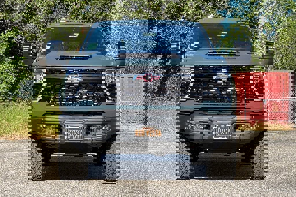 New 2026 Chevrolet Silverado 2500 ZR2 w/ ZR2 Bison Edition AWD/4WD image 9