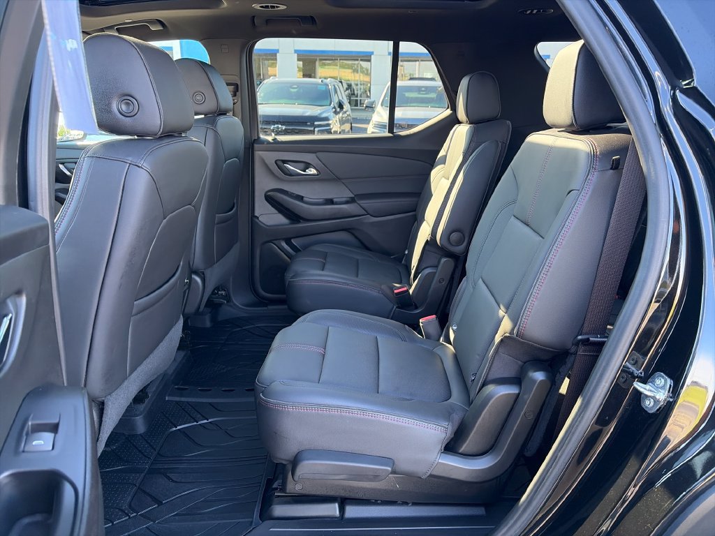 Used 2023 Chevrolet Traverse RS w/ LPO, Floor Liner Package AWD/4WD image 30