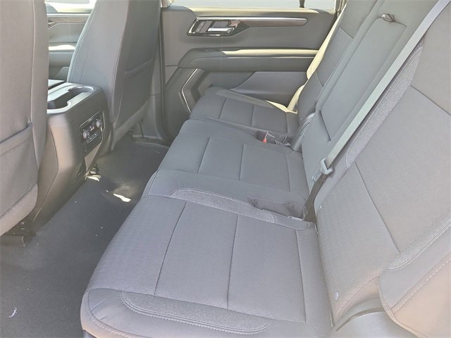 New 2026 Chevrolet Suburban LS image 14