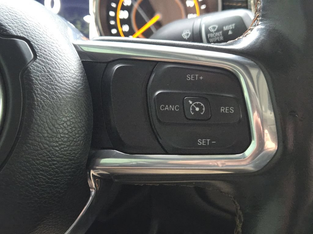 Used 2022 Jeep Gladiator Overland AWD/4WD image 30