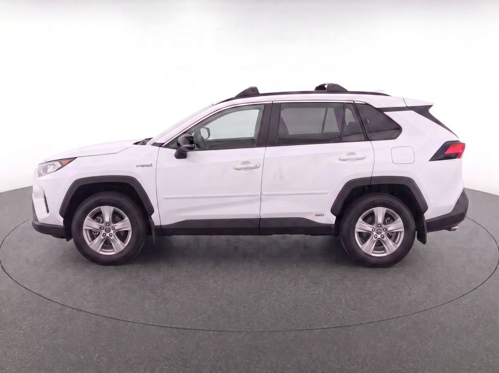 Used 2021 Toyota RAV4 LE w/ Carpet Mat Package (TMS) AWD/4WD image 6