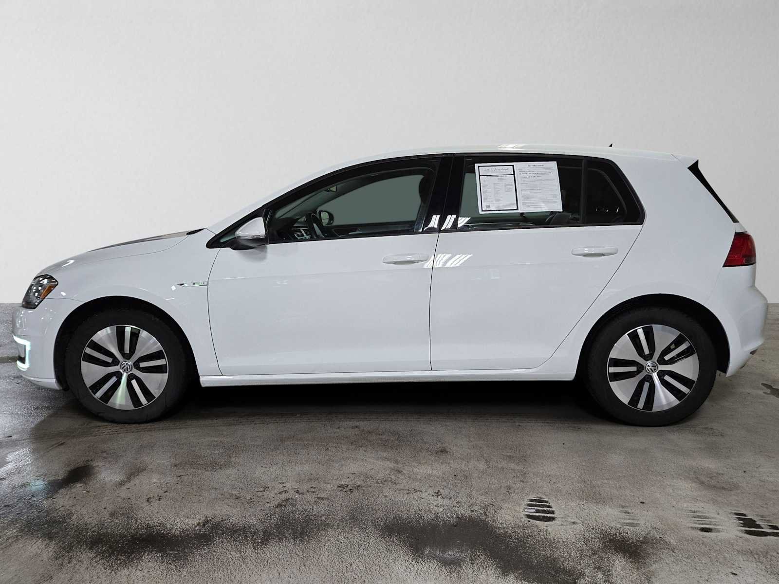 Used 2015 Volkswagen e-Golf SEL Premium FWD image 6