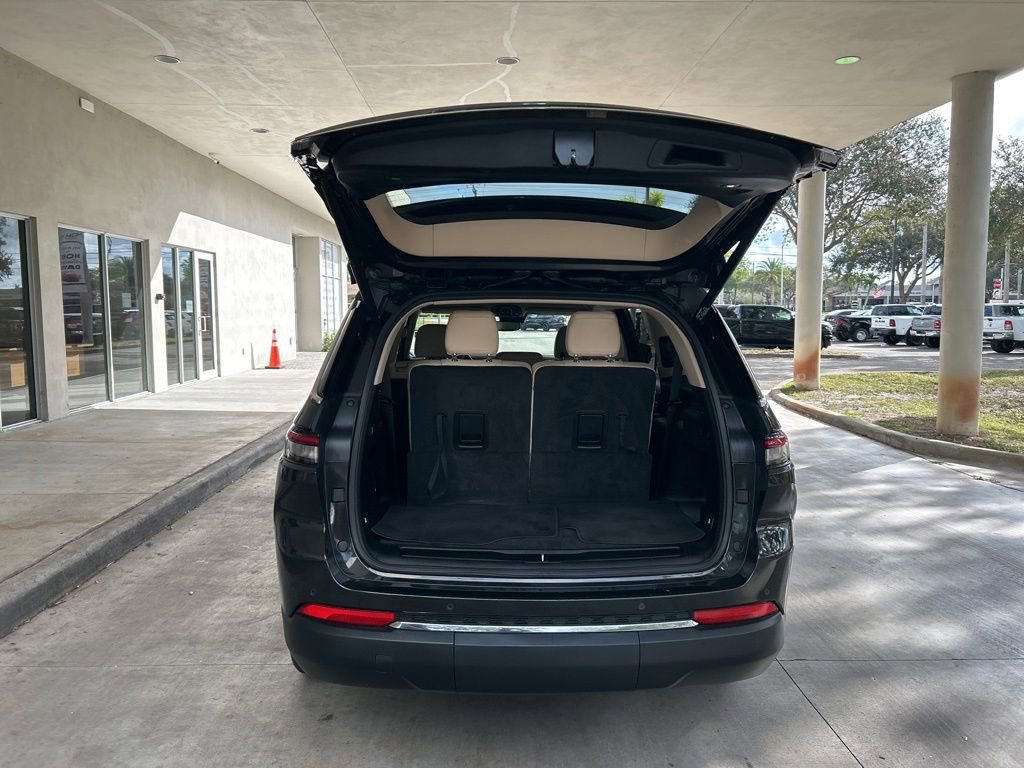 Used 2022 Jeep Grand Cherokee L Limited image 33