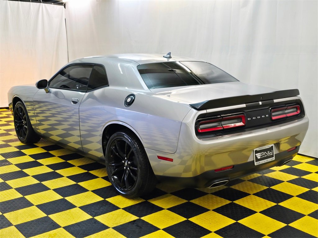 Used 2017 Dodge Challenger SXT w/ Blacktop Package image 5
