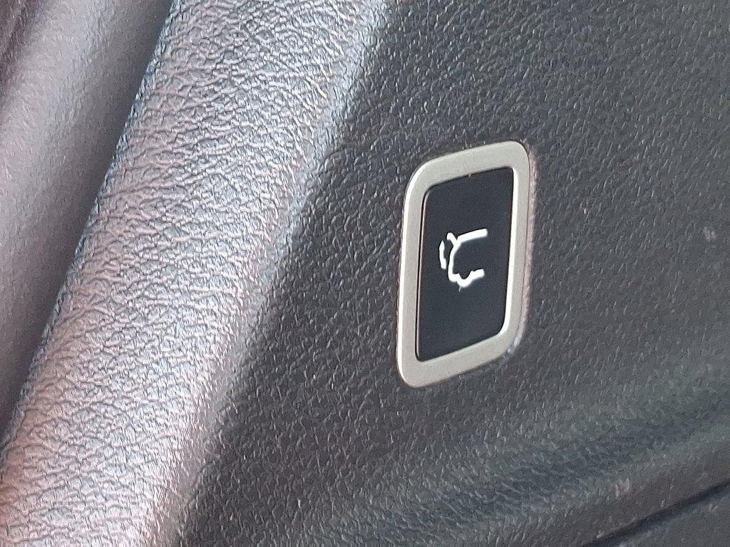 Used 2025 Chrysler Pacifica Limited FWD image 34
