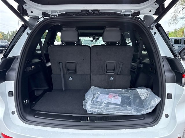 New 2025 Jeep Grand Cherokee L Altitude image 30