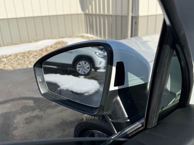 Used 2021 Volkswagen Tiguan SEL w/ 2-Row Tiguan MDO Package image 23