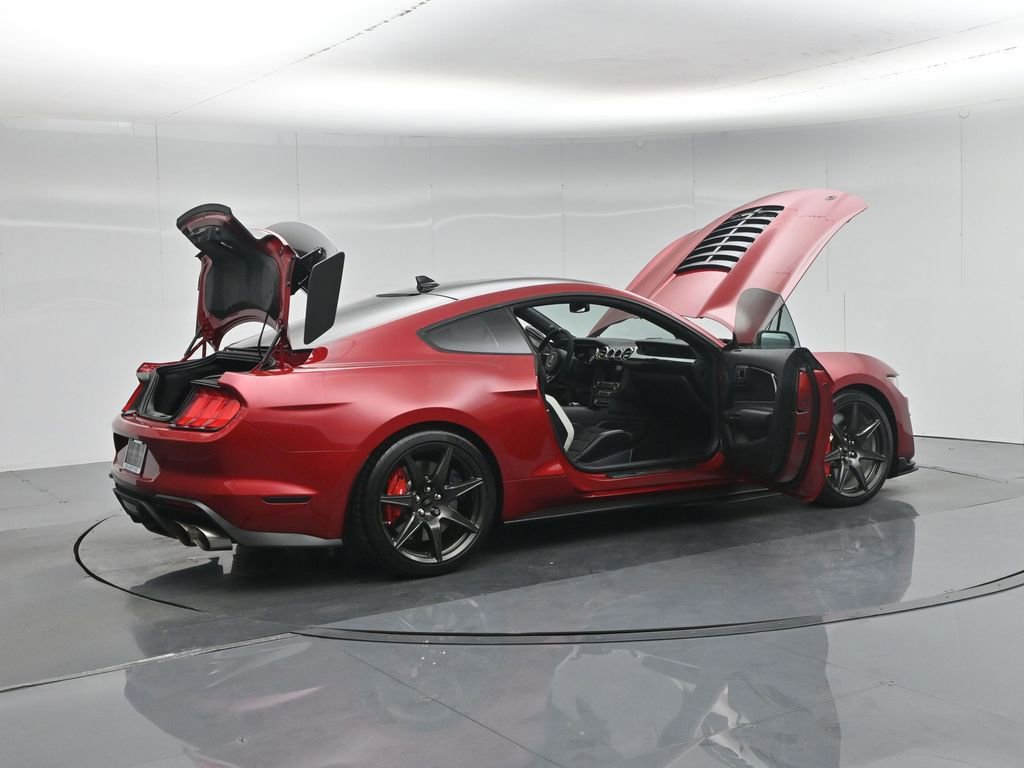 Used 2021 Ford Mustang Shelby GT500 w/ Carbon Fiber Track Pack image 4