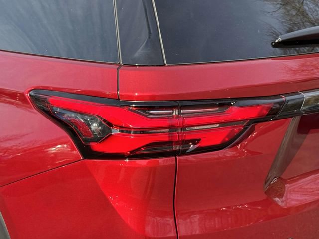 Used 2023 Chevrolet Traverse RS w/ LPO, Floor Liner Package image 9