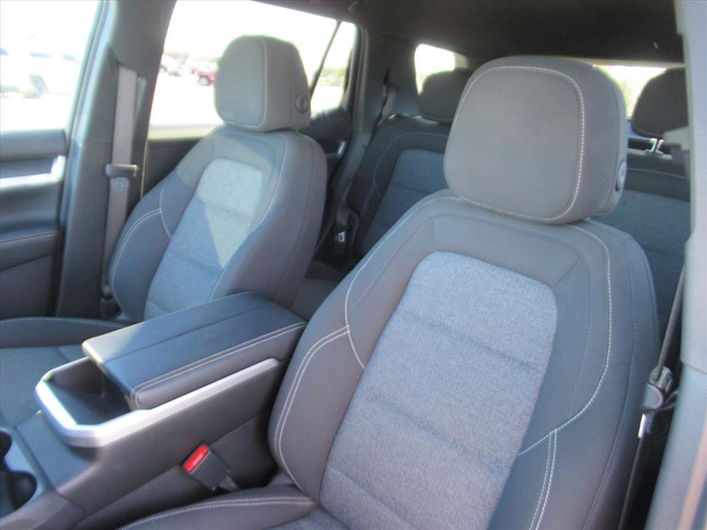 Used 2025 GMC Terrain Elevation image 16