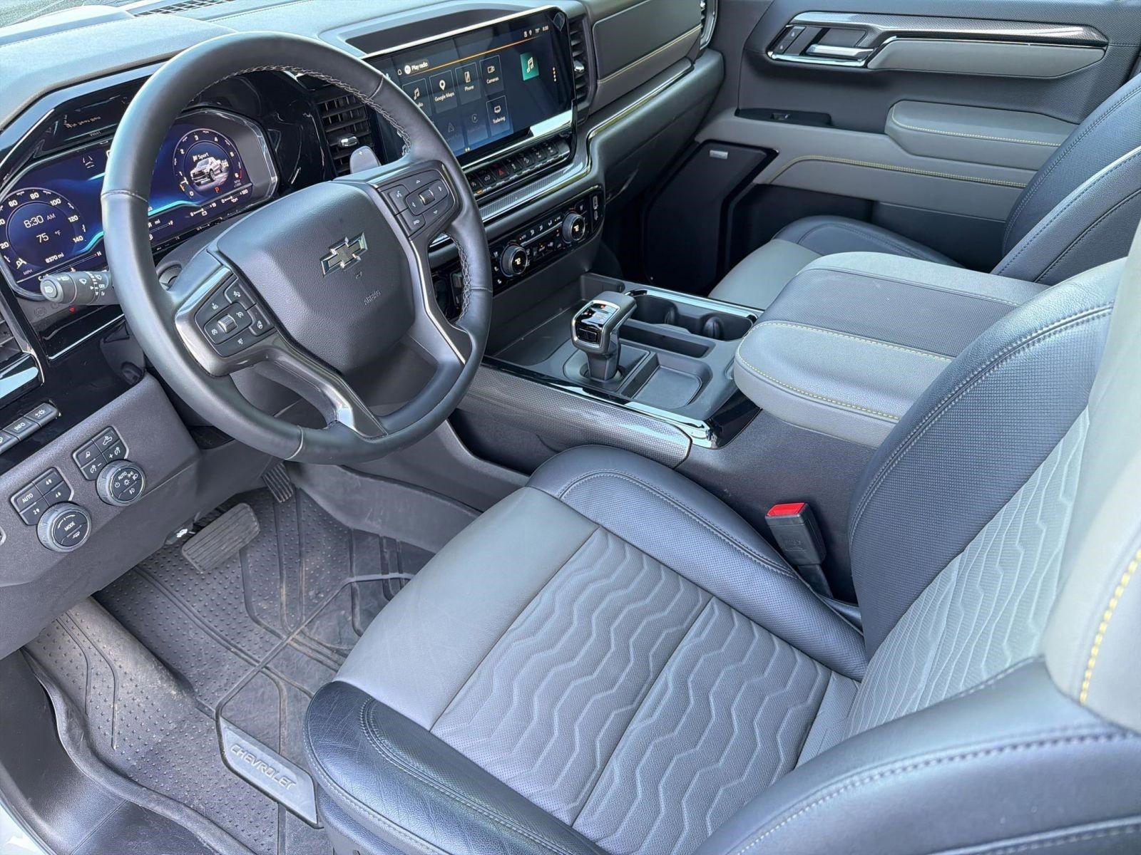 Used 2025 Chevrolet Silverado 1500 ZR2 w/ Technology Package image 4