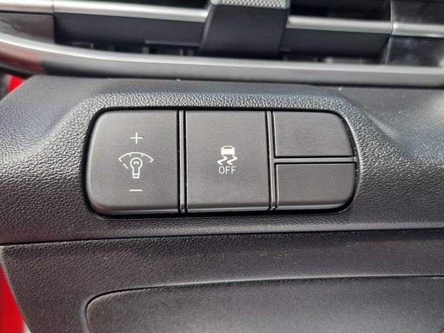 Used 2024 Hyundai Elantra SEL FWD image 12