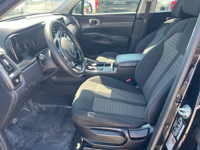 Used 2022 Kia Sorento LX AWD/4WD image 14
