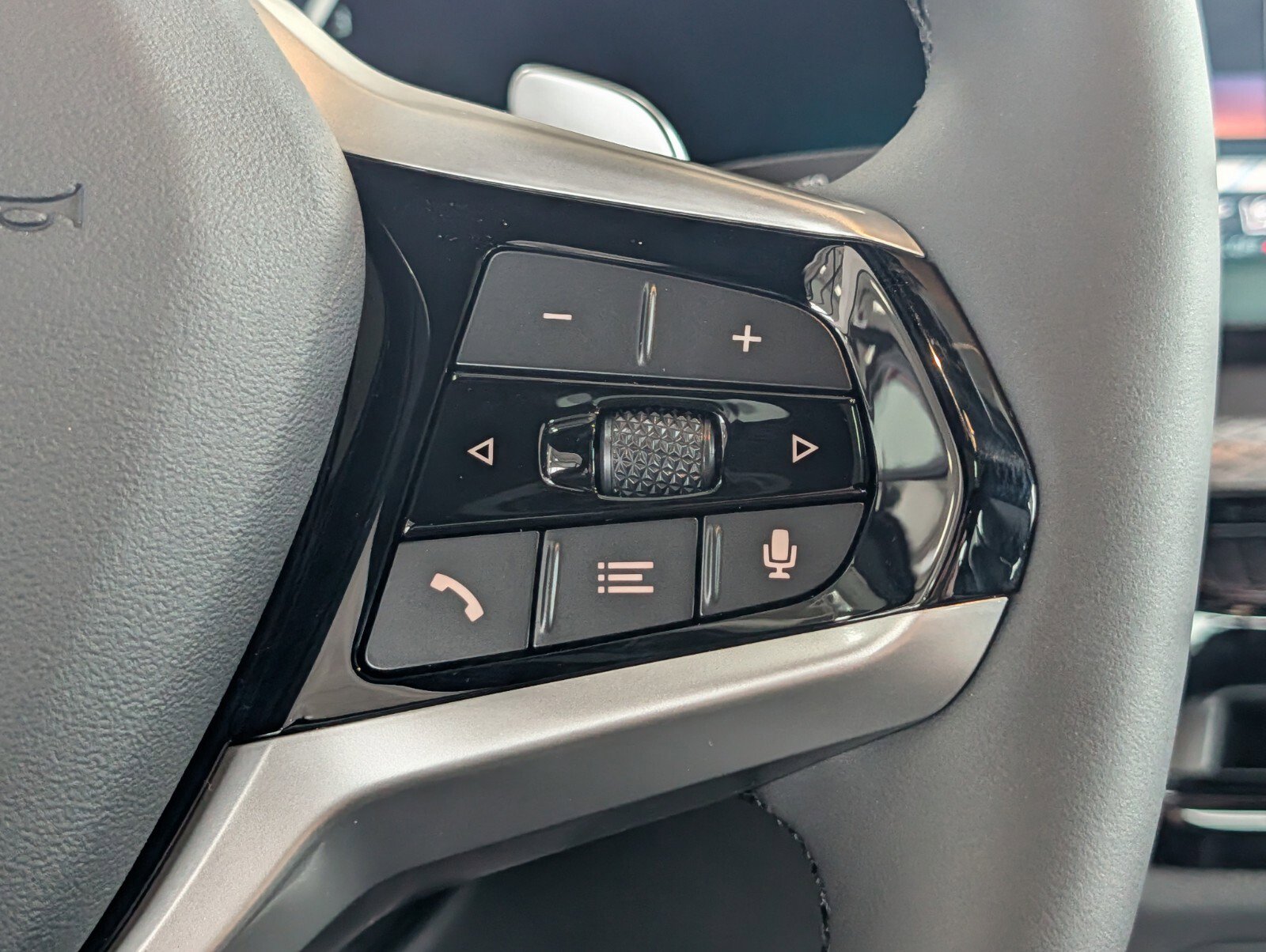 New 2026 BMW 330i xDrive Sedan w/ Premium Package image 20