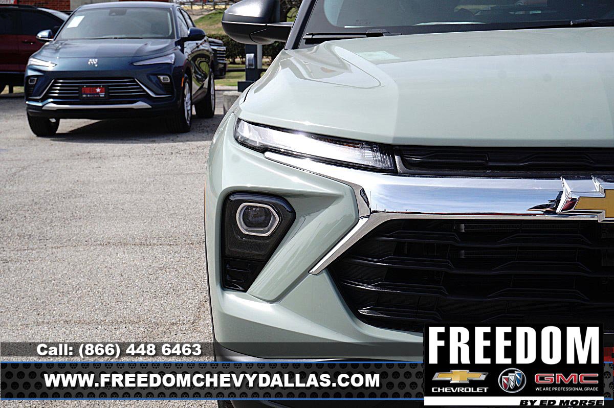 New 2026 Chevrolet TrailBlazer LS w/ LS Convenience Package FWD image 39