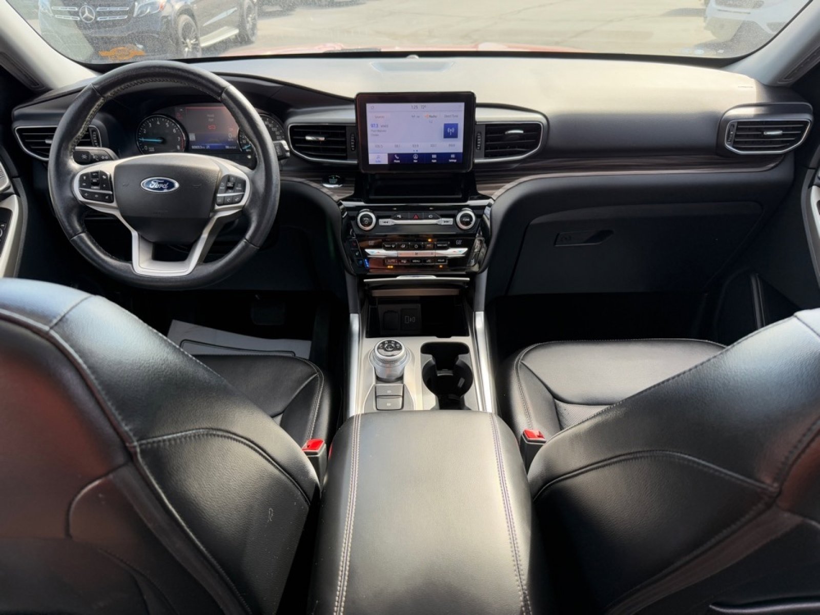 Used 2021 Ford Explorer Limited image 21