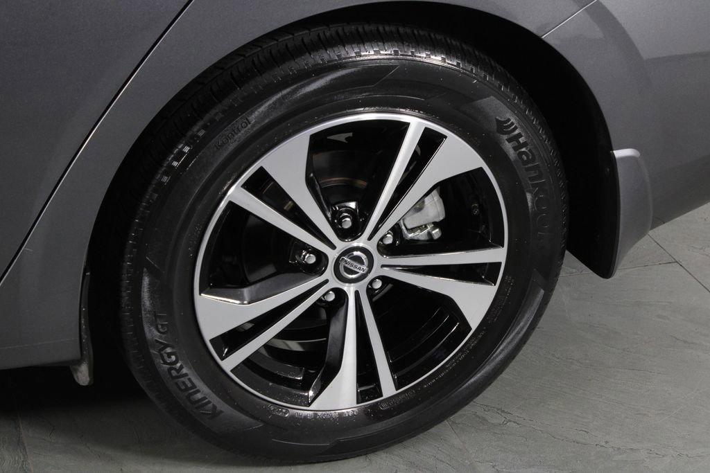 Certified 2023 Nissan Sentra SV image 13