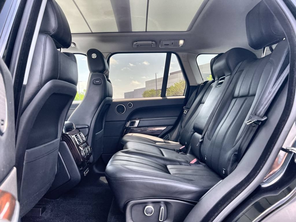 Used 2016 Land Rover Range Rover Supercharged AWD/4WD image 15