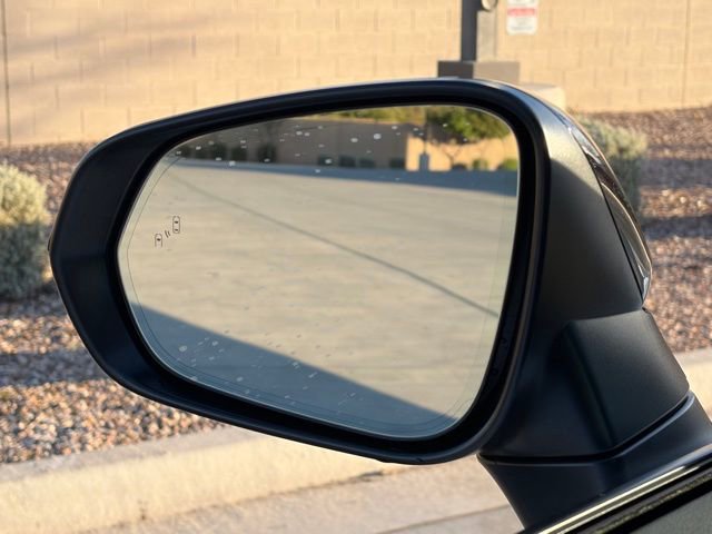 Used 2023 Lexus RZ 450e Premium w/ Accessory Package (Z1) image 9