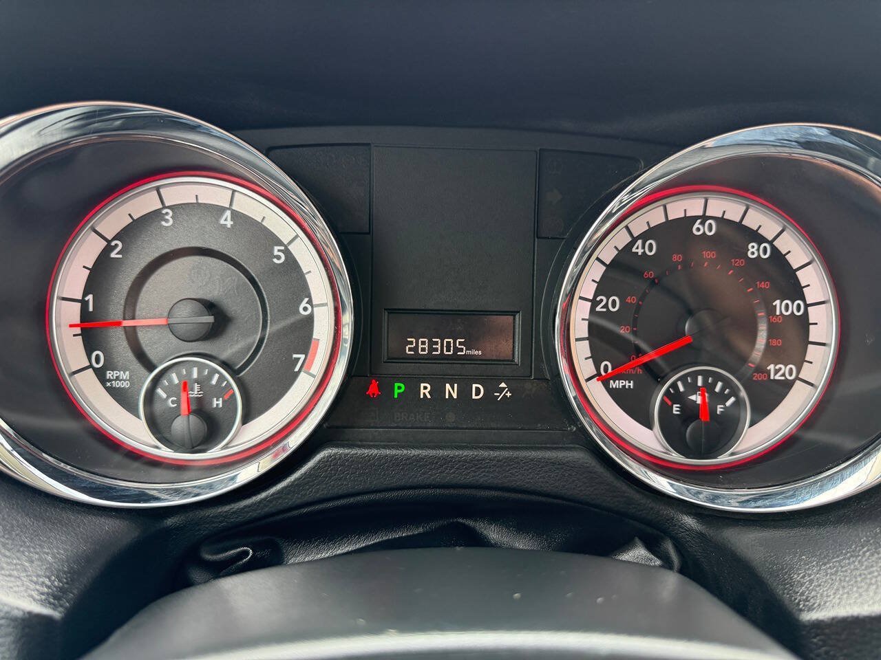 Used 2016 Dodge Grand Caravan SXT FWD image 35