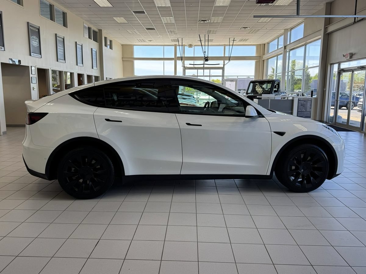 Used 2021 Tesla Model Y Long Range AWD/4WD image 6