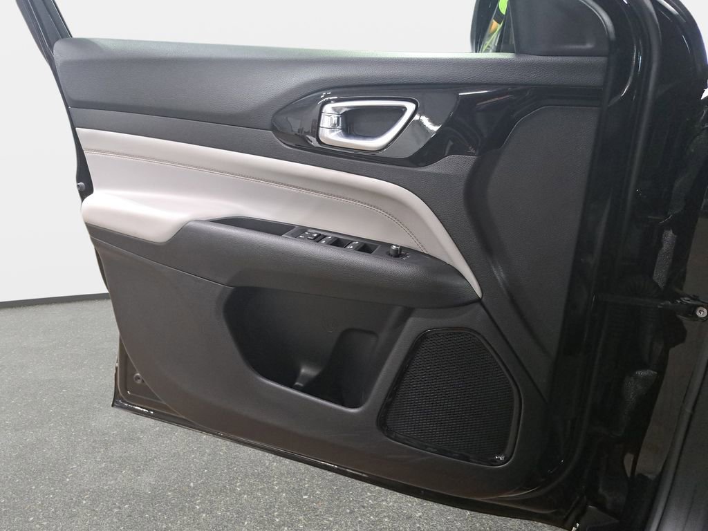 Certified 2022 Jeep Compass Limited AWD/4WD image 26