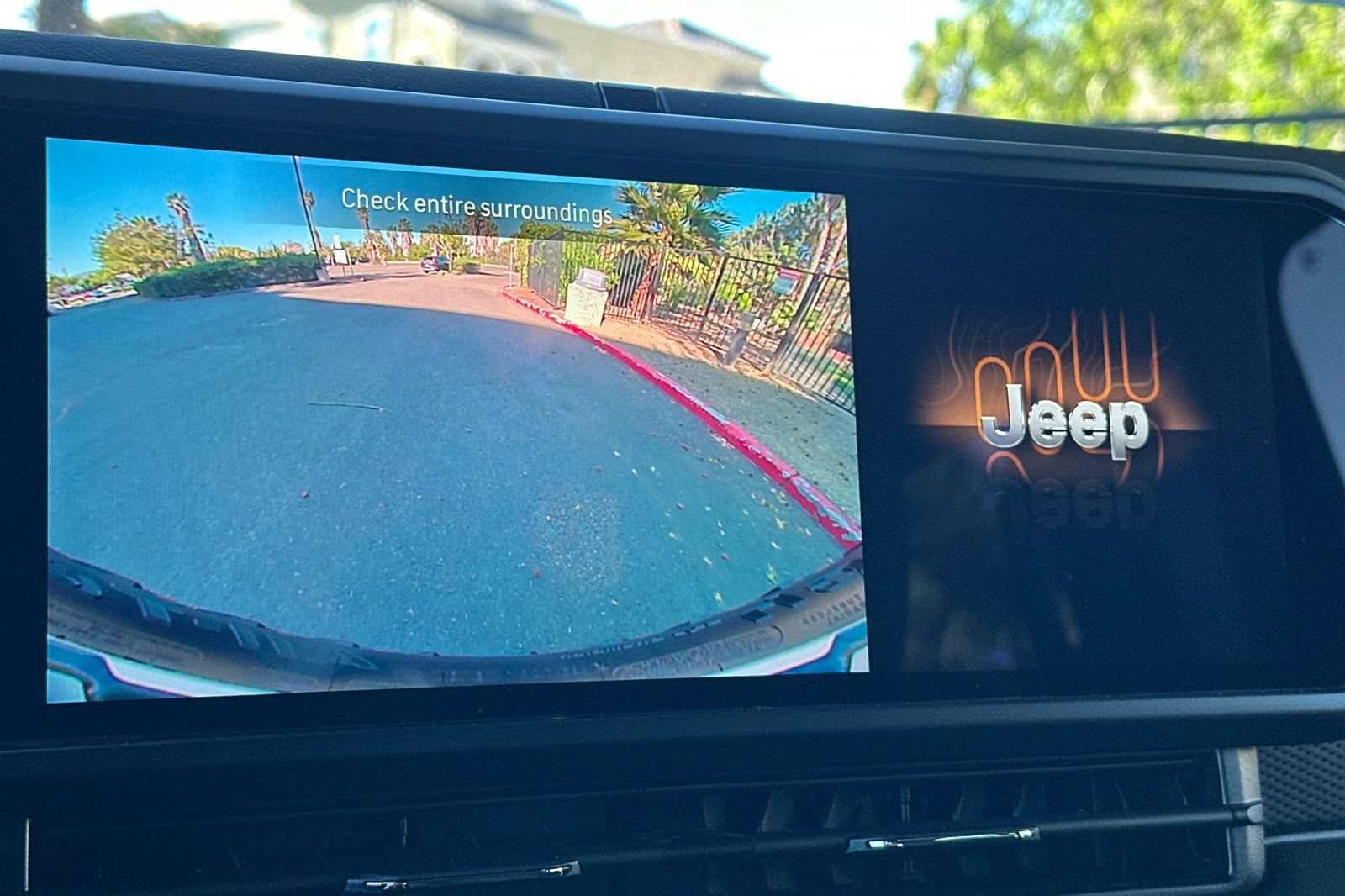 New 2026 Jeep Wrangler Unlimited Rubicon w/ Whitecap Package AWD/4WD image 18