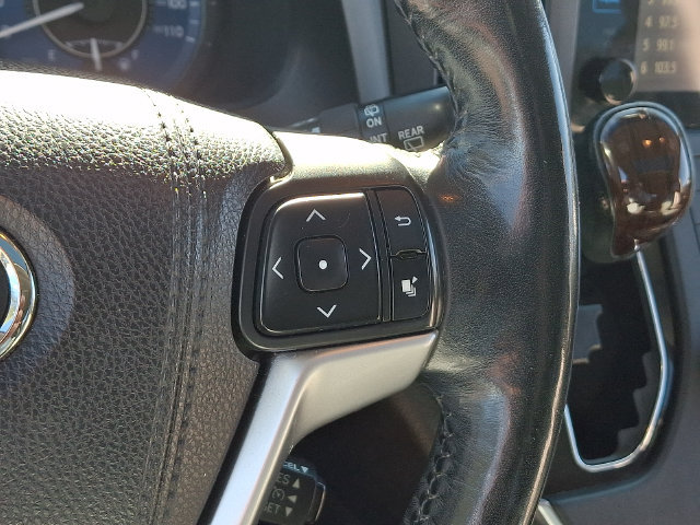 Used 2015 Toyota Sienna Limited Premium AWD/4WD image 8
