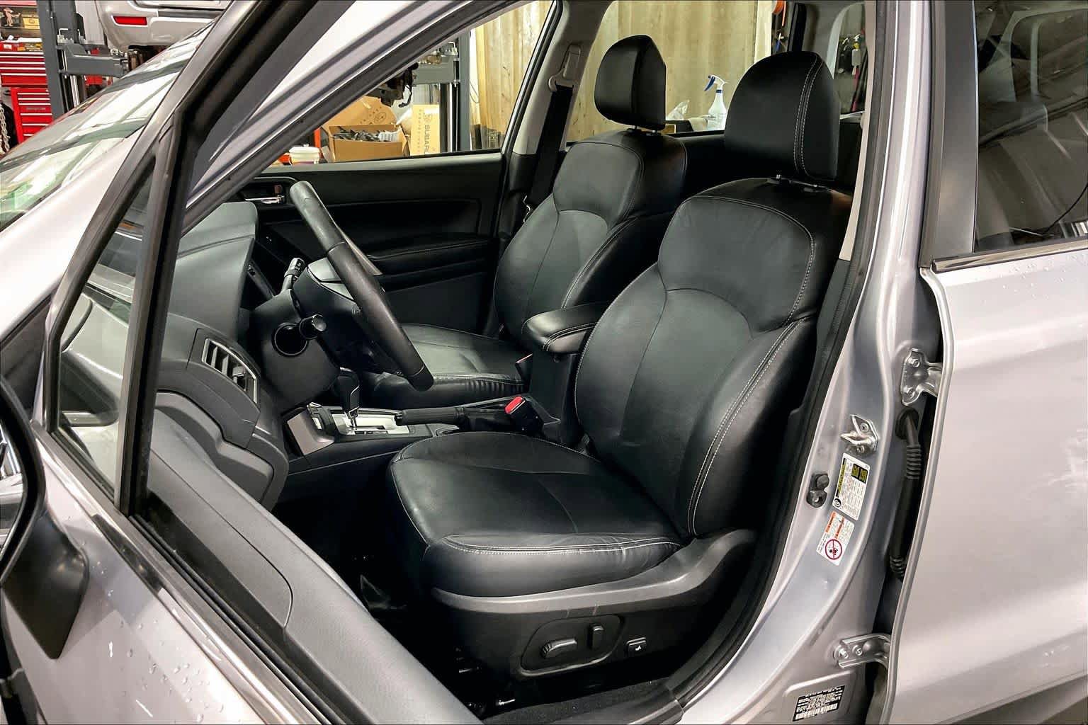 Used 2016 Subaru Forester 2.5i Limited AWD/4WD image 8