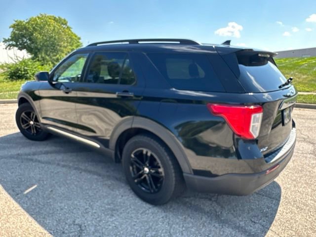 Used 2020 Ford Explorer XLT RWD image 3